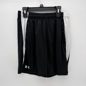 NWT Under Armour Boys Youth Large Tech Vent Athletic Shorts in Black and White